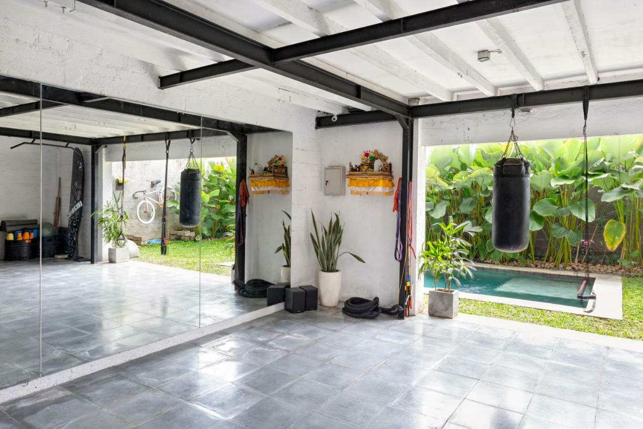 Takeoff Surf Camp & Hotel Canggu Zewnętrze zdjęcie